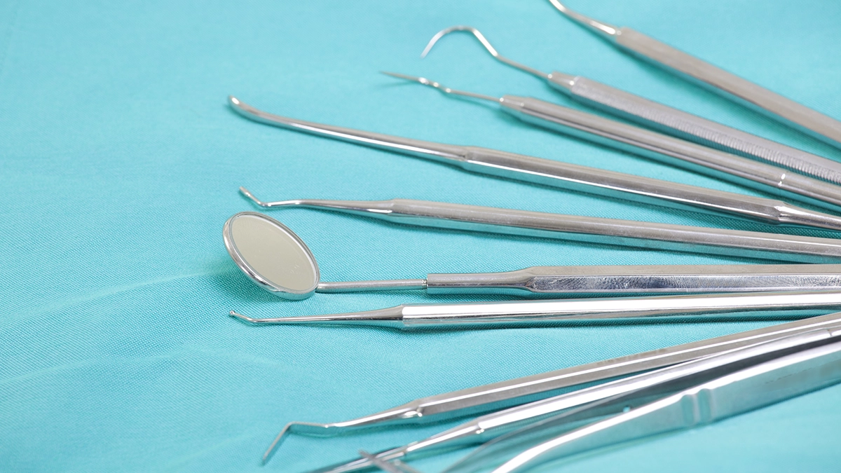 歯石除去の器具のイメージ